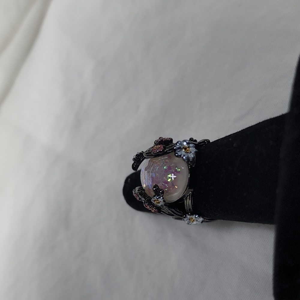 OPAL DAISY RING - Picture 5 of 7